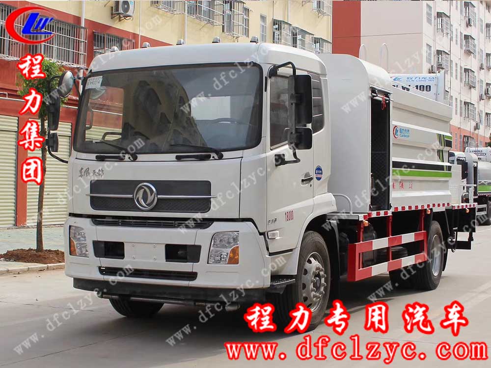 程力專(zhuān)用汽車(chē)股份有限公司生產(chǎn)的東風(fēng)天錦抑塵車(chē)